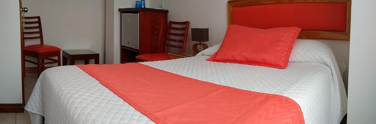Drake Inn Puerto Villamil Bagian luar foto