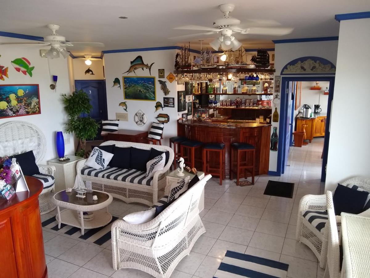 Drake Inn Puerto Villamil Bagian luar foto