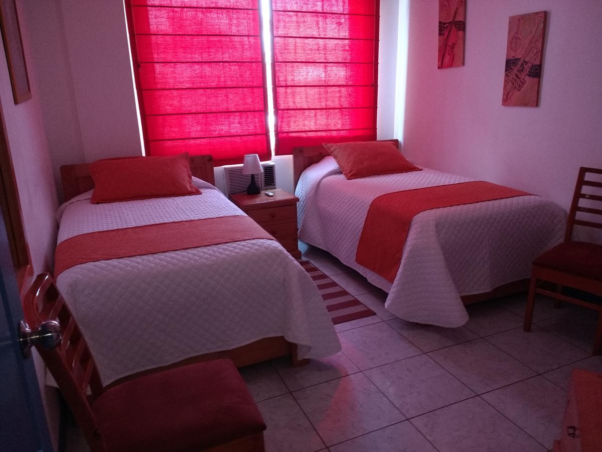 Drake Inn Puerto Villamil Bagian luar foto